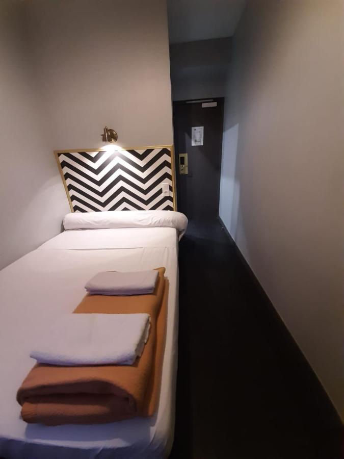 Hipotel Paris Belleville Gare De L'Est Екстериор снимка